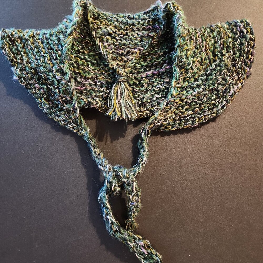 Hand knitted, new shawl, fine, soft yarn.